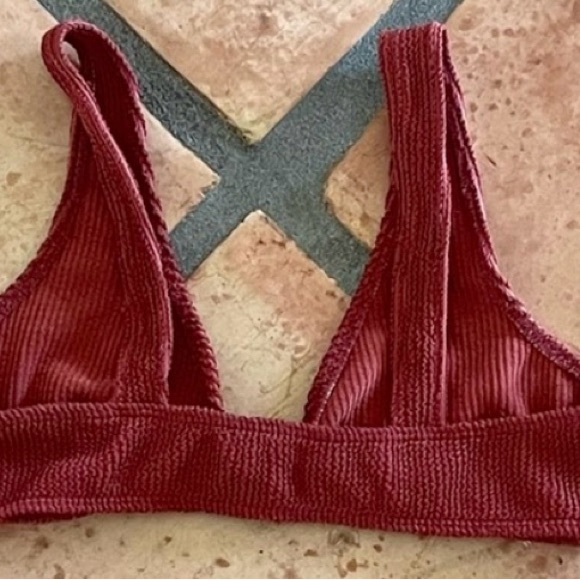 Skatie Ribbed Top - Picture 2 of 3